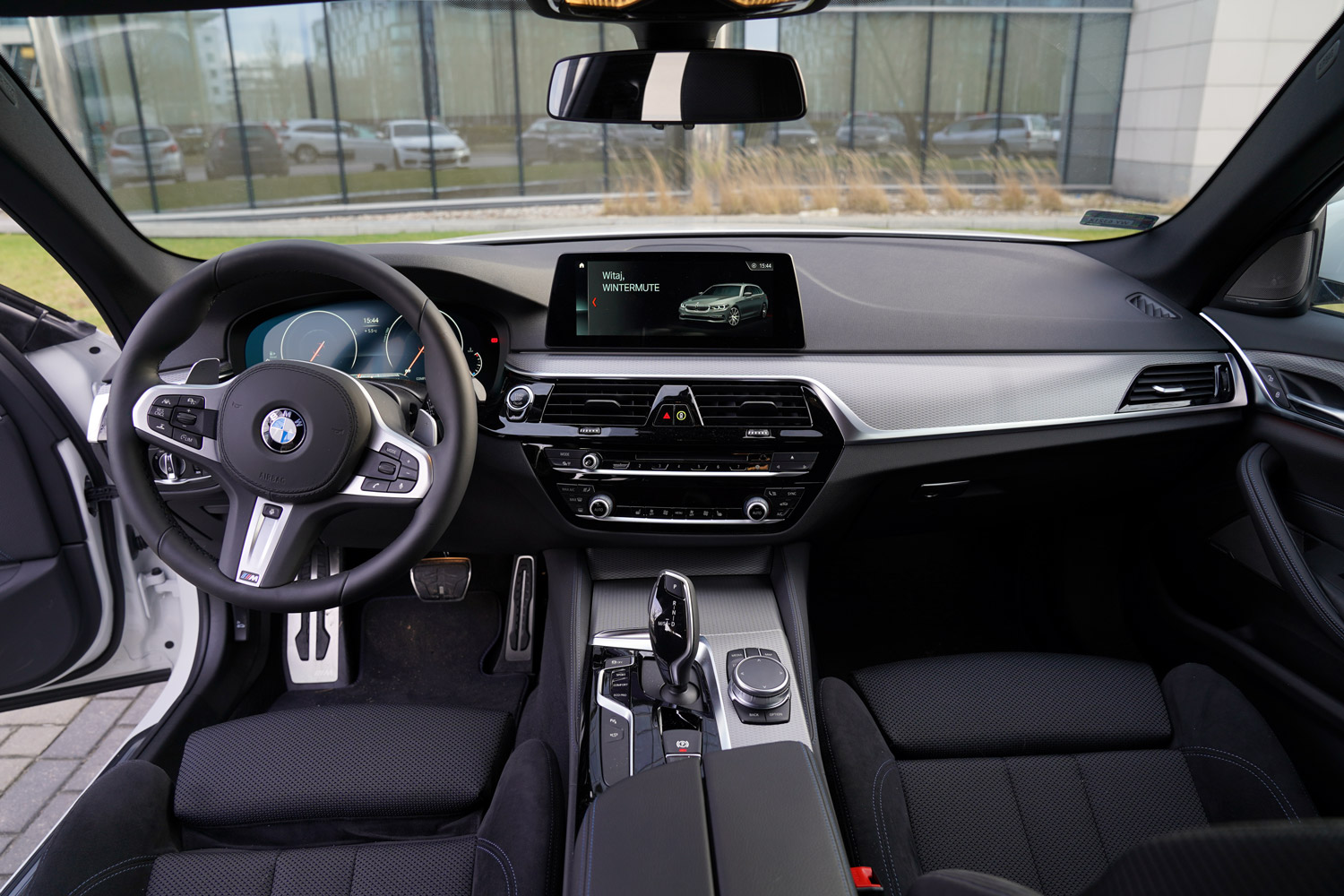 BMW 525d Touring - kokpit
