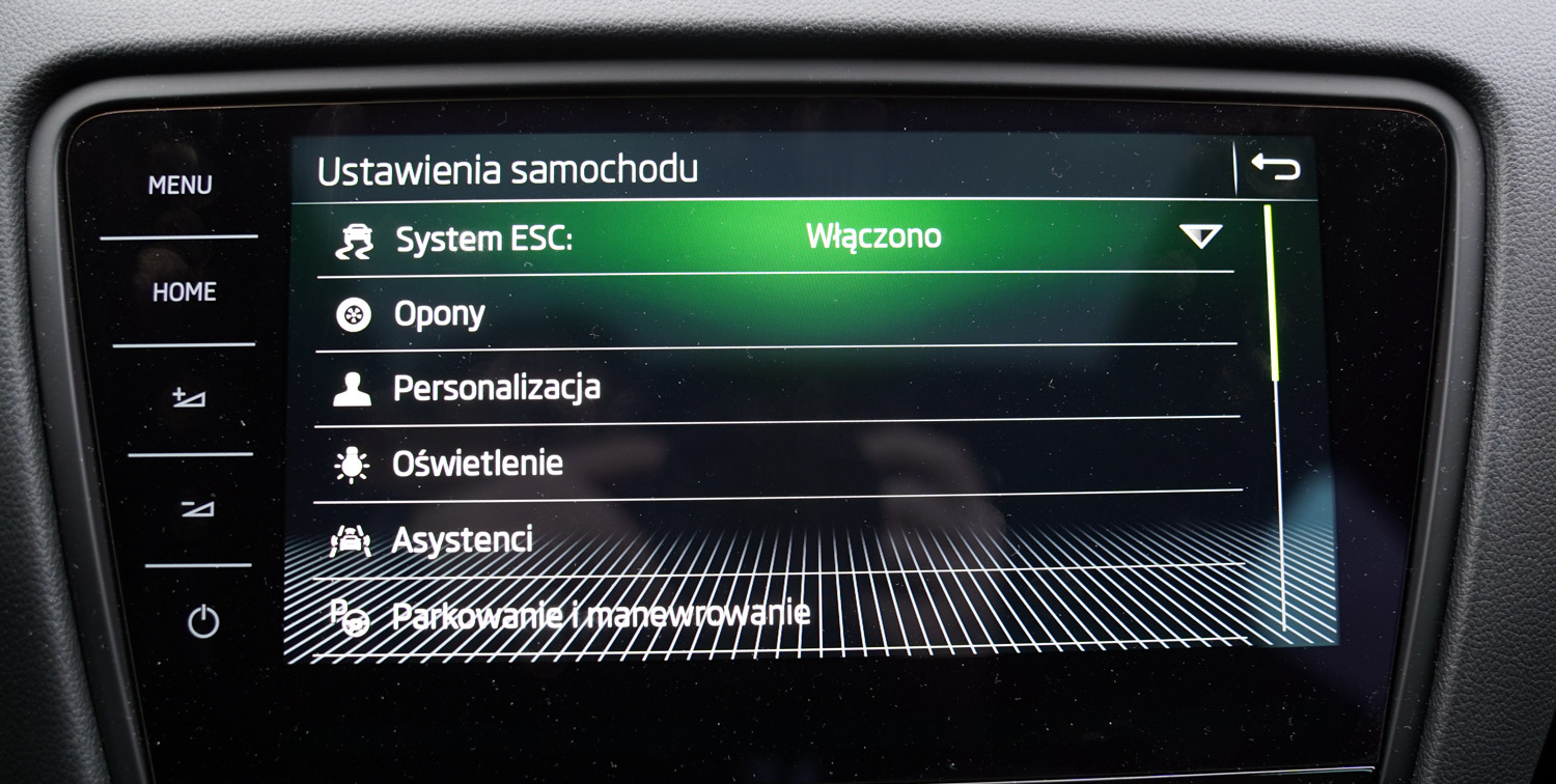 Škoda Octavia RS 245 - infotainment