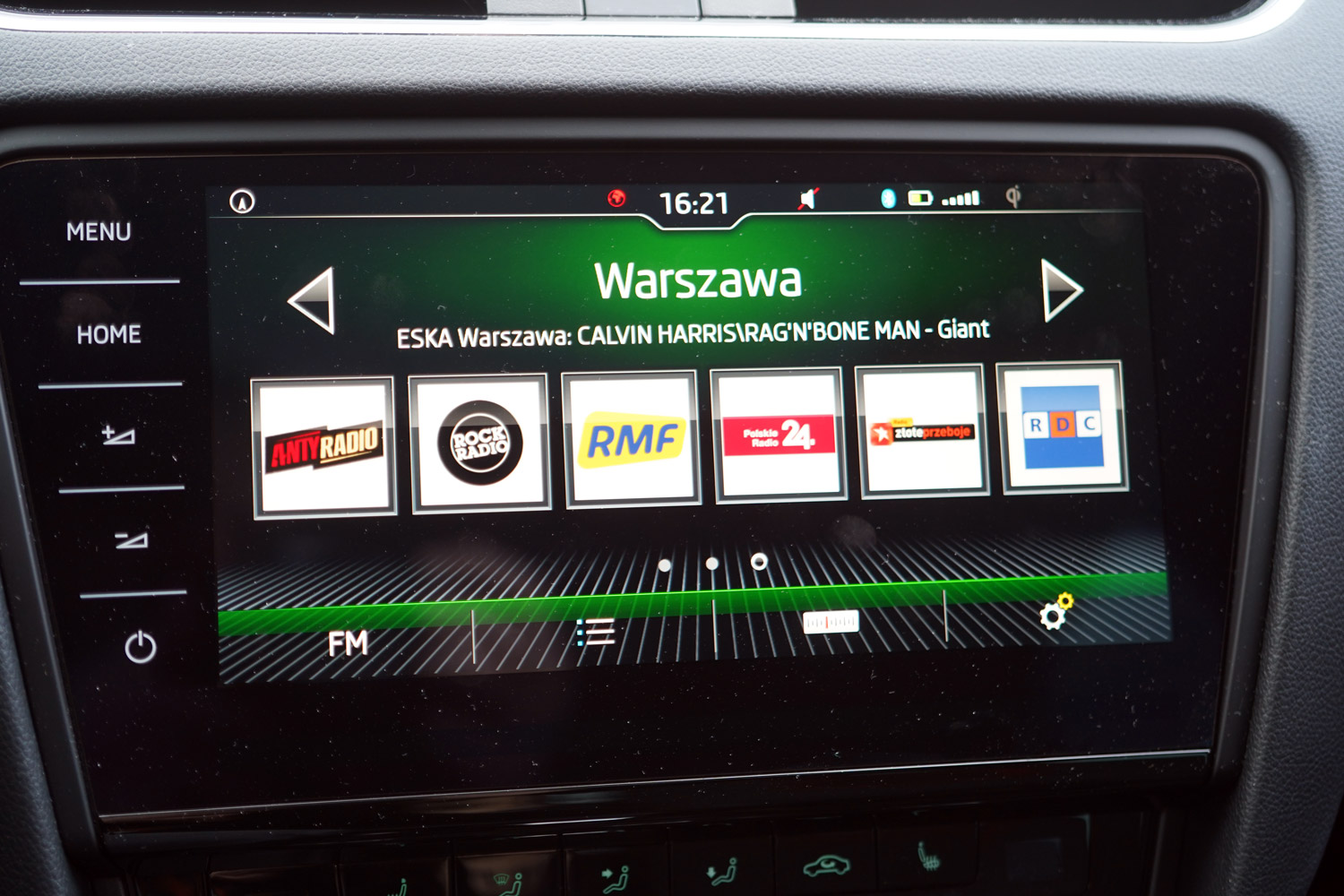 Škoda Octavia RS 245 - infotainment