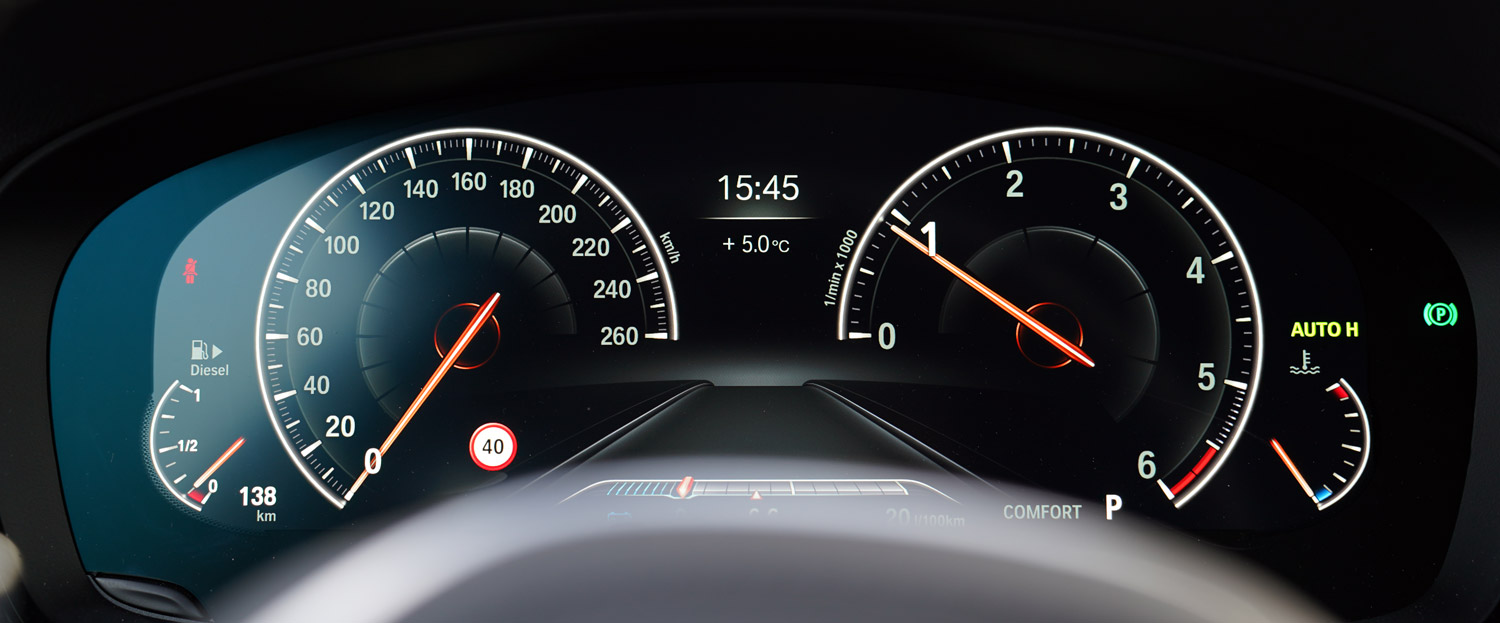 BMW 525d Touring - kokpit