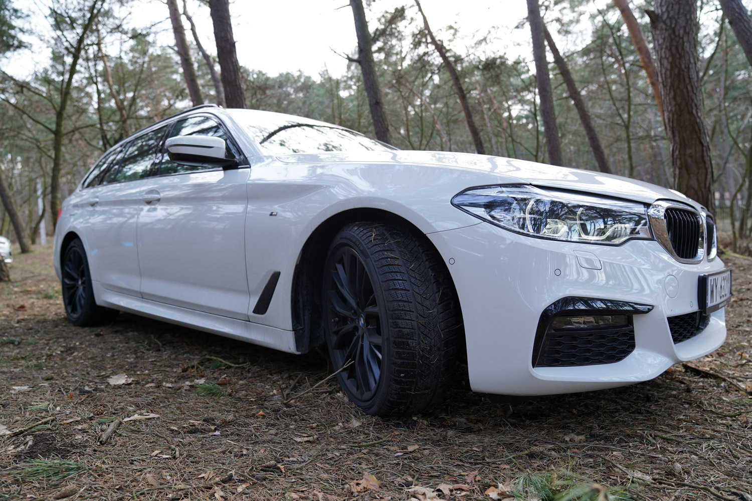 bmw 525d touring na zewnątrz