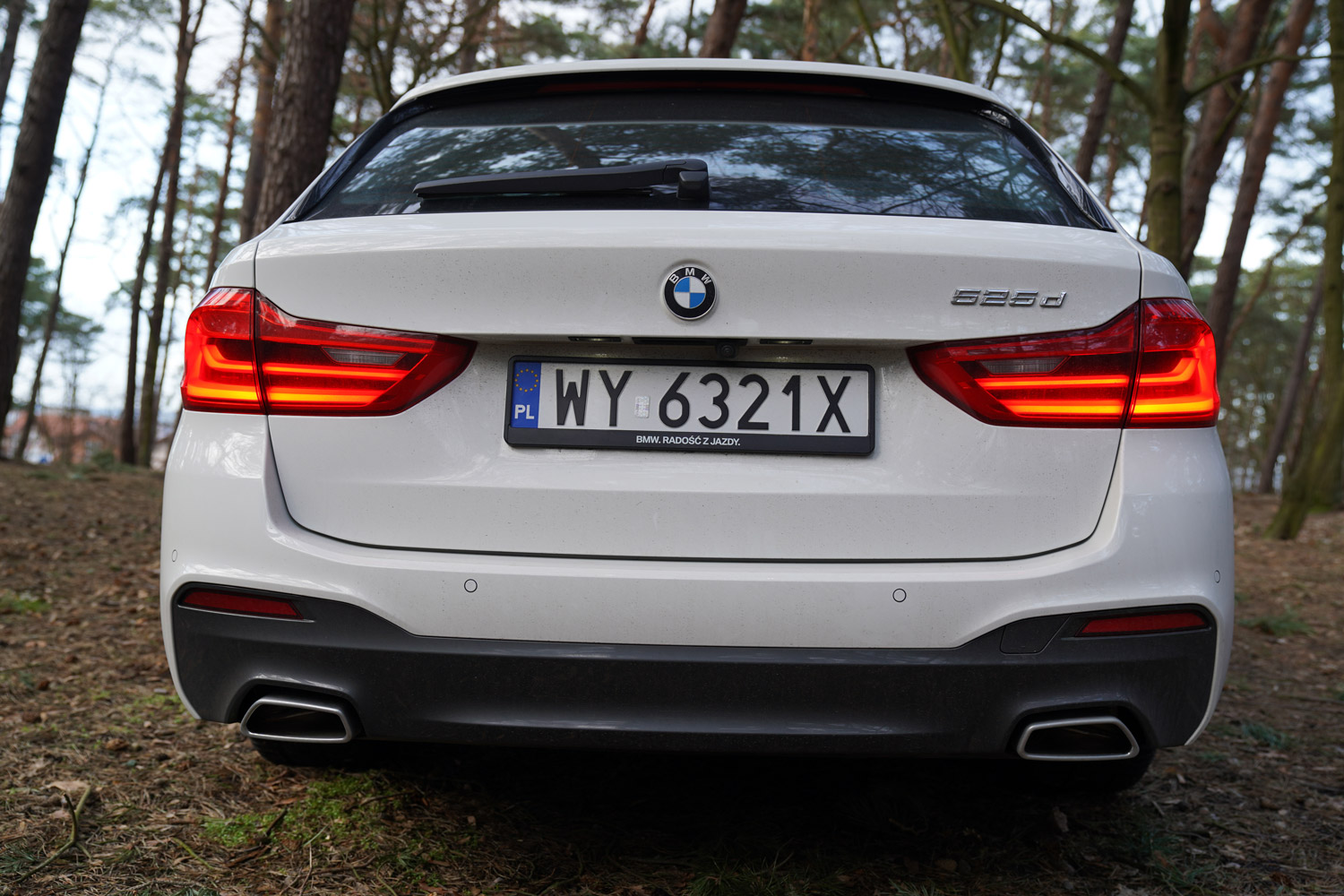 bmw 525d touring na zewnątrz