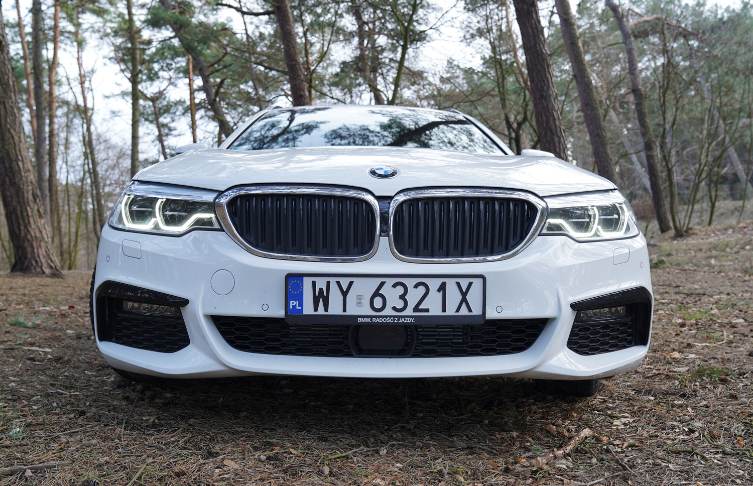 bmw 525d touring na zewnątrz