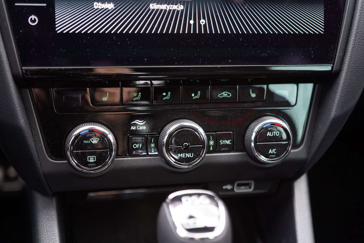 Škoda Octavia RS 245 - kokpit