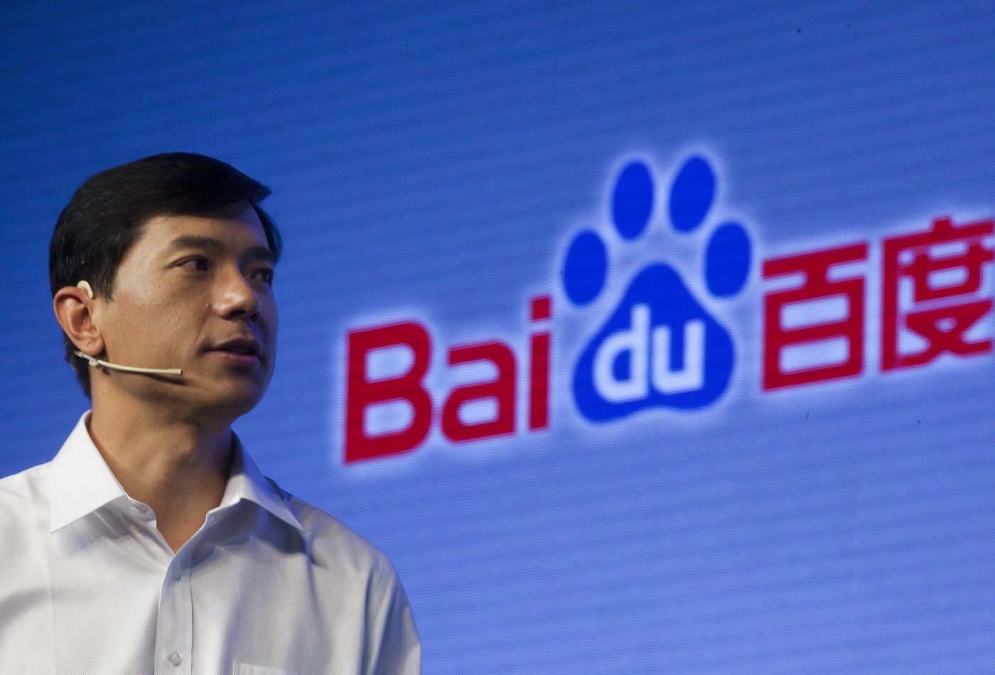 Szef Baidu oblany wodą podczas konferencji