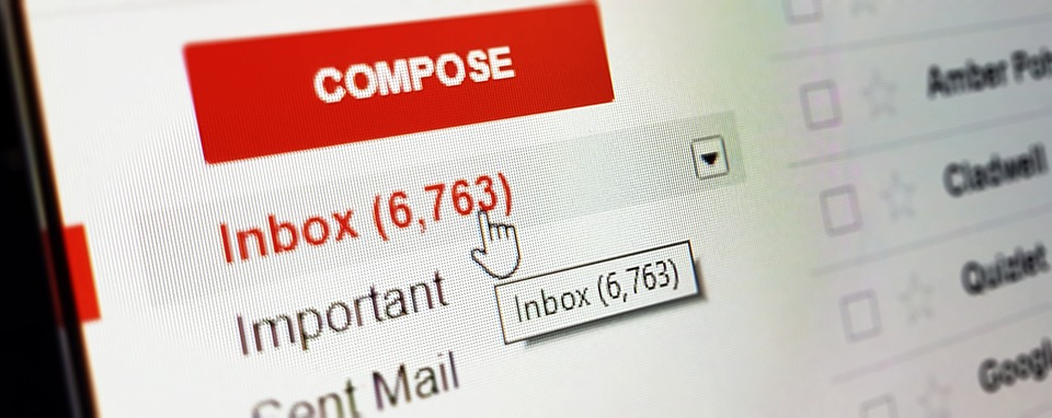 Nim wyślesz wiadomość, Gmail powiadomi, że odbiorca jest na urlopie