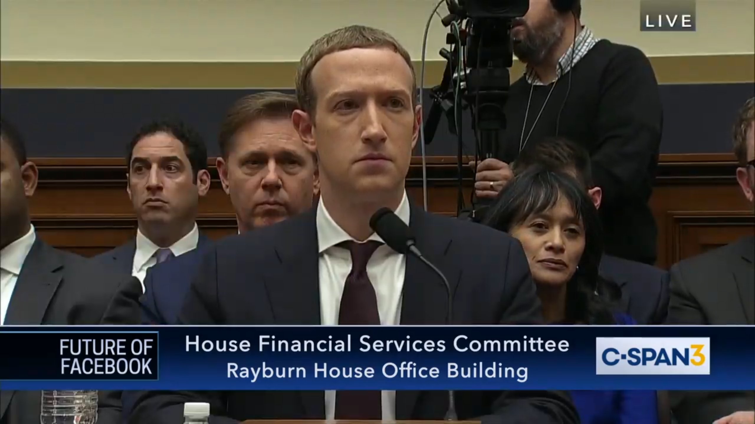 Kongresmeni do Zuckerberga: dlaczego mamy ci pozwolić założyć największy bank na świecie?