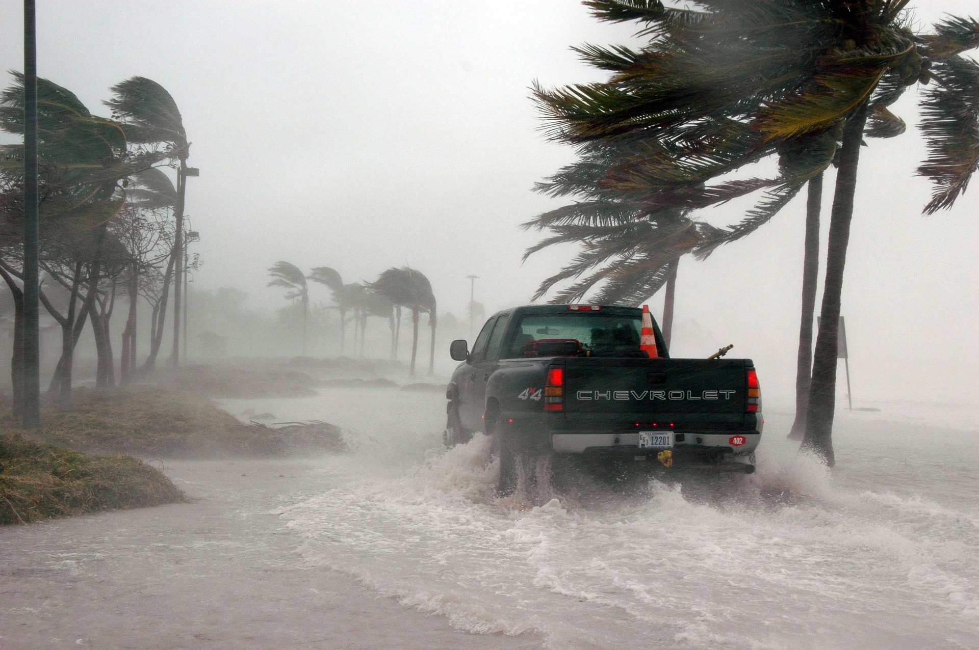 Czy 5G utrudni przewidywanie huraganów?