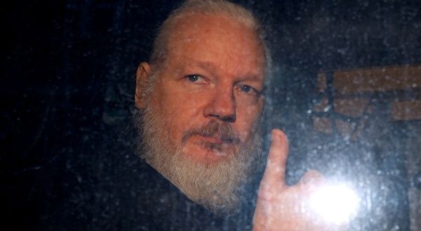 Julian Assange nie będzie już ścigany w Szwecji za gwałt