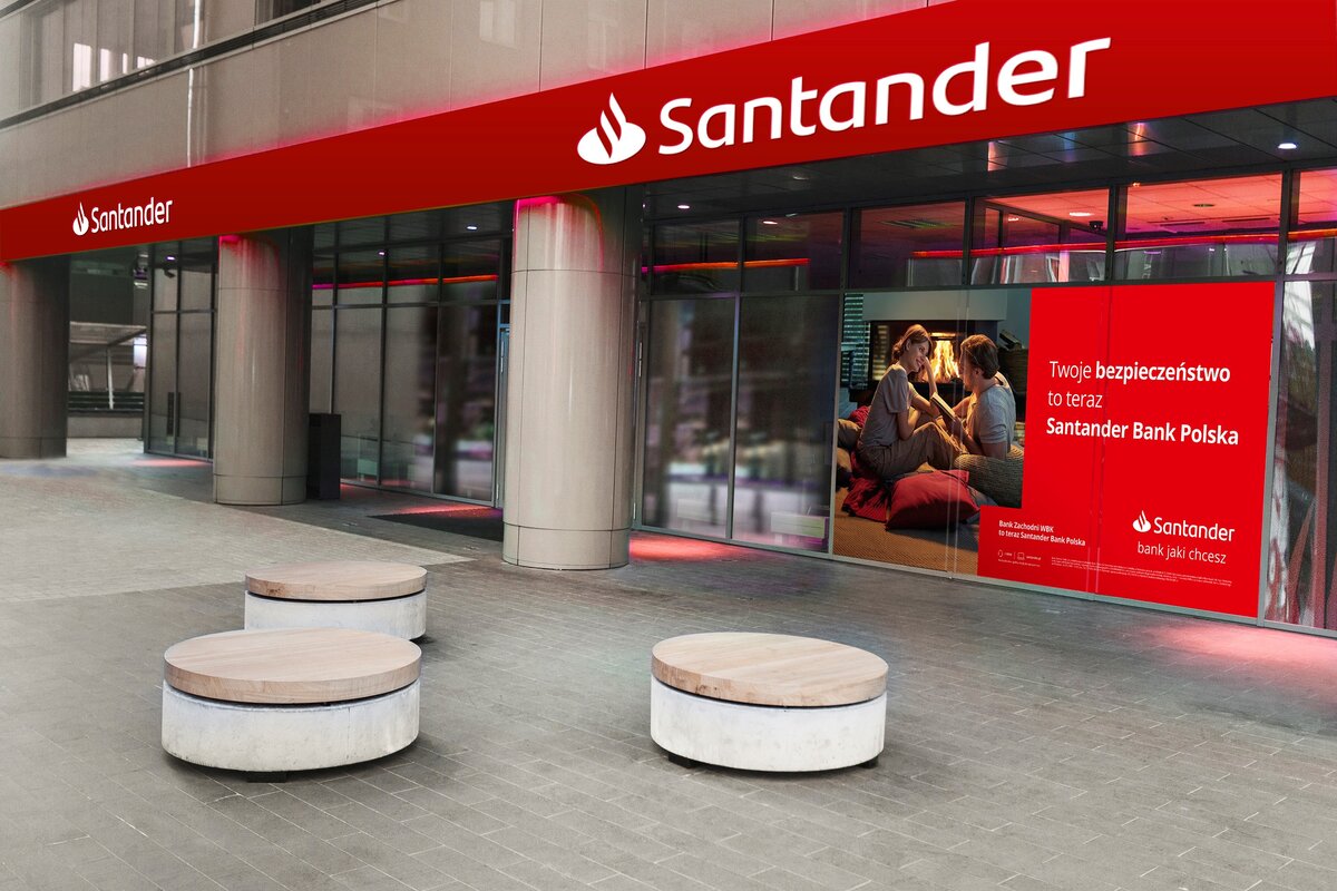 Santander ostrzega klientów: to fałszywe SMS-y