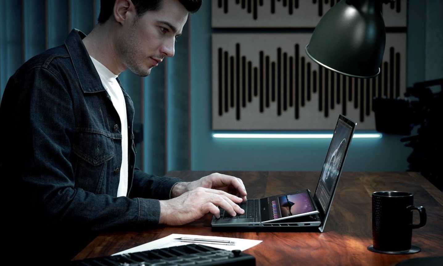 Oto najnowszy laptop ASUS - ZenBook Pro Duo 15 OLED