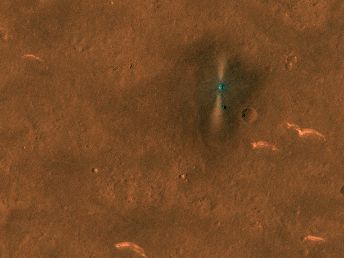Chiński łazik Zhurong został dostrzeżony z orbity Marsa. Zobaczcie zdjęcia
