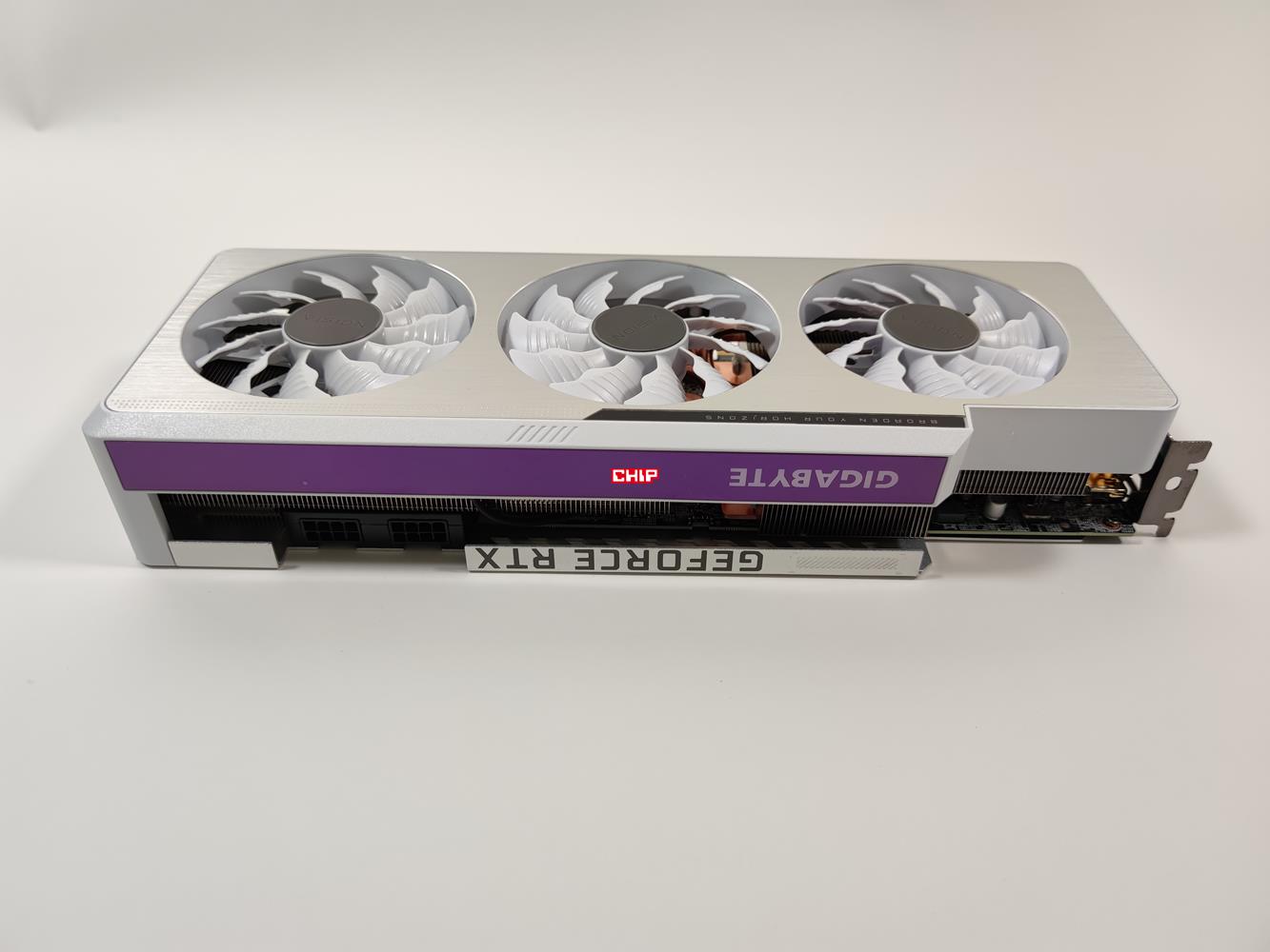 test Gigabyte GeForce RTX 3070 Ti Vision OC, opinia Gigabyte GeForce RTX 3070 Ti Vision OC, recenzja Gigabyte GeForce RTX 3070 Ti Vision OC