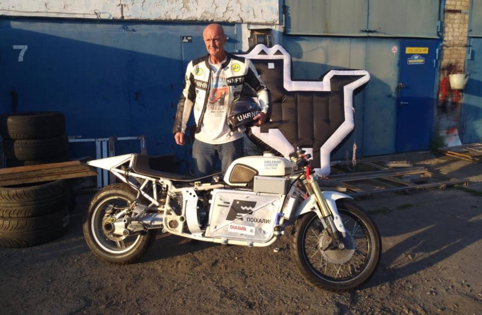 Elektryczny motocykl Delfast Dnepr rozwinął rekordową prędkość. Szanse na wersje produkcyjną?