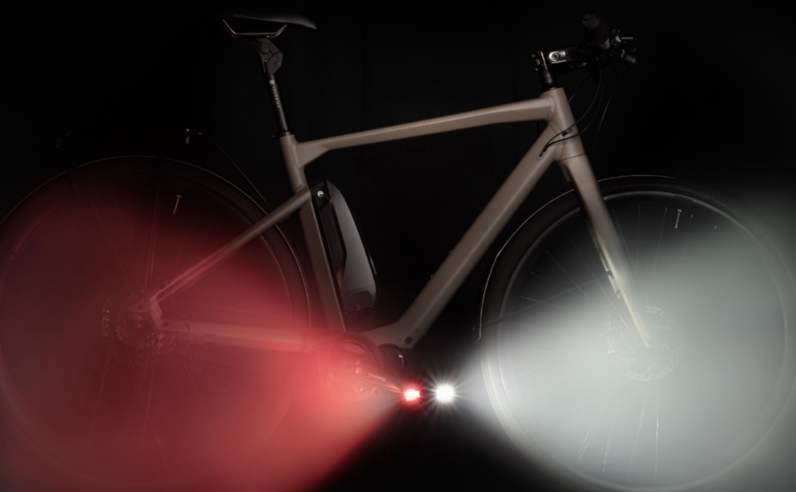 Arclight Bike Pedals, inteligentne światła rowerowe
