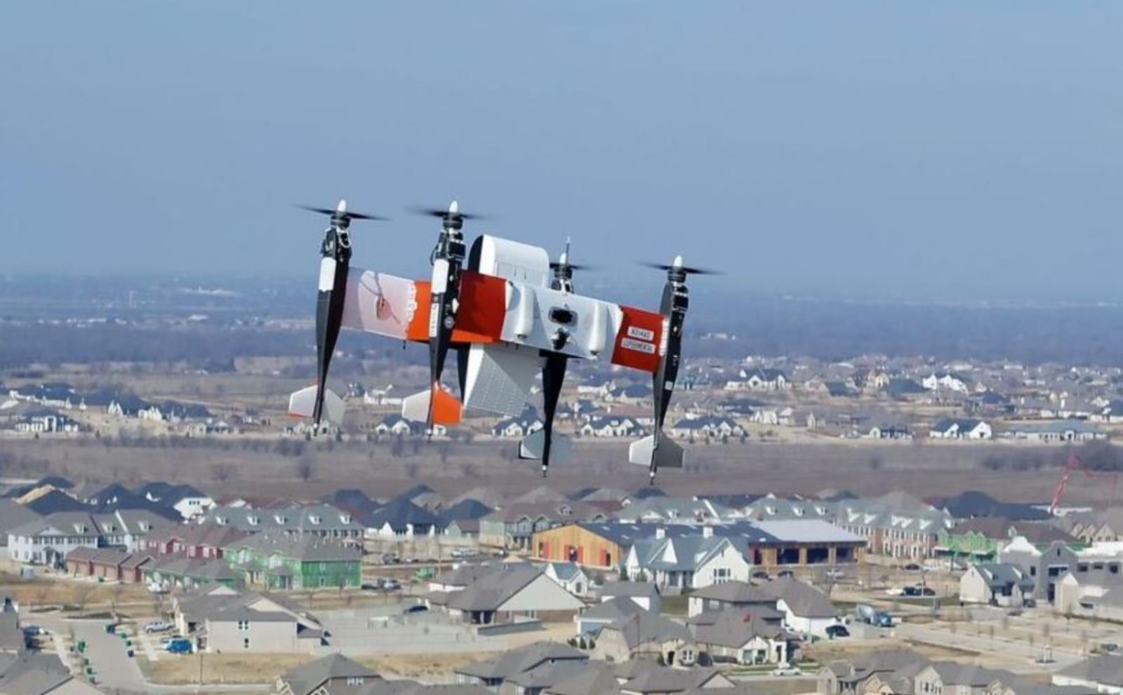 Wojskowe zrzuty wyposażenia w rękach dronów, Bell pokazał autonomicznego APT, Bell APT, dron APT