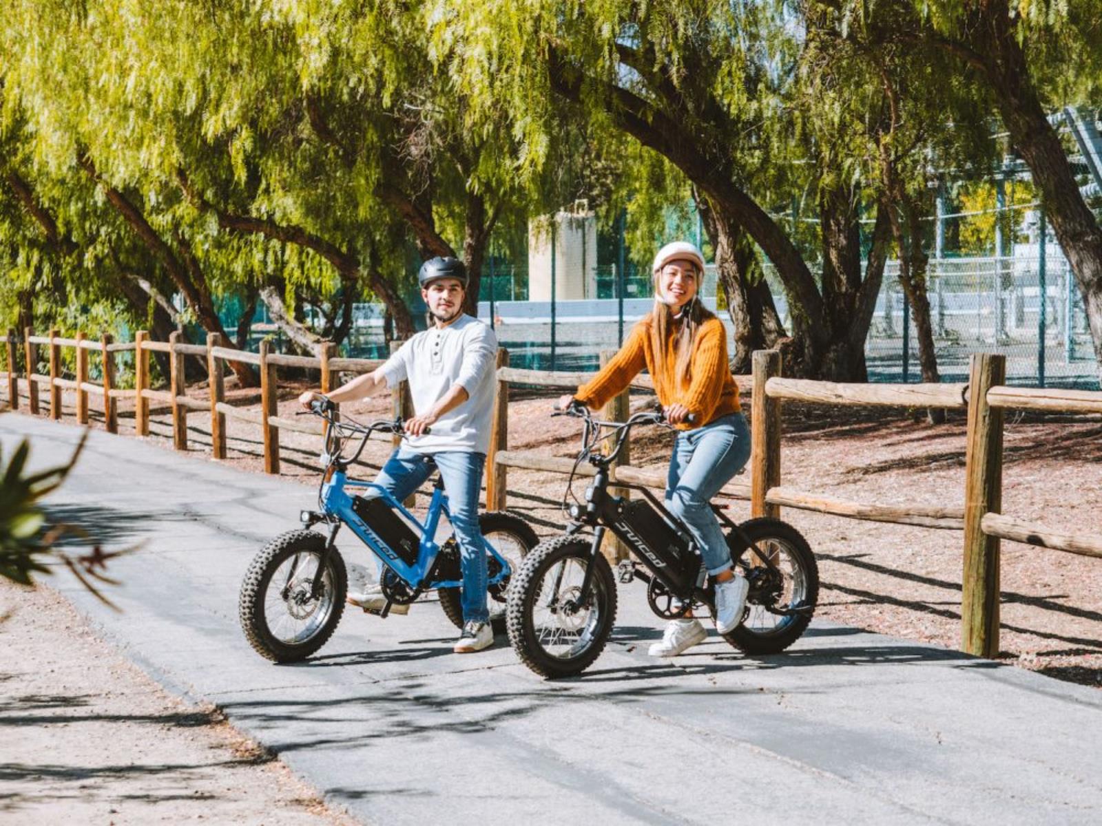 Juiced Bikes rozszerzyło portfolio. Elektryczny rower RipRacer nowym formatem