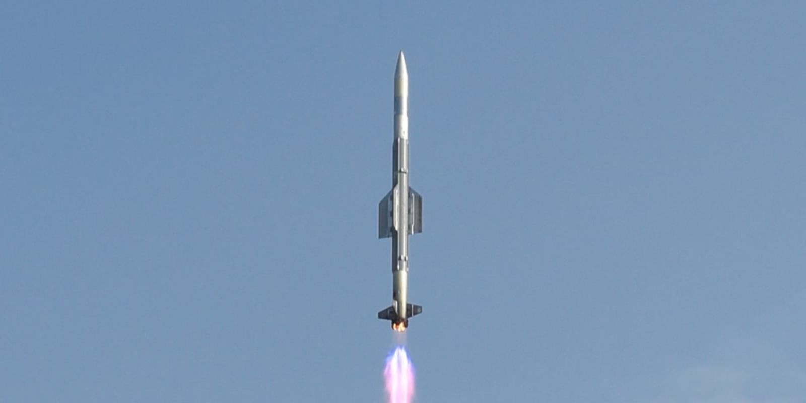 Indie przetestowały nowy pocisk ziemia-powietrze,VL-SRSAM, pocisk VL-SRSAM,