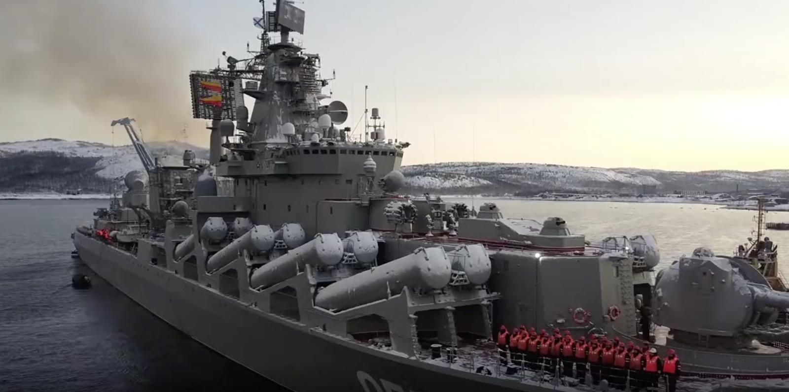 Ponad 140 rosyjskich okrętów wojennych wyruszyło na ćwiczenia. NATO zareagowało