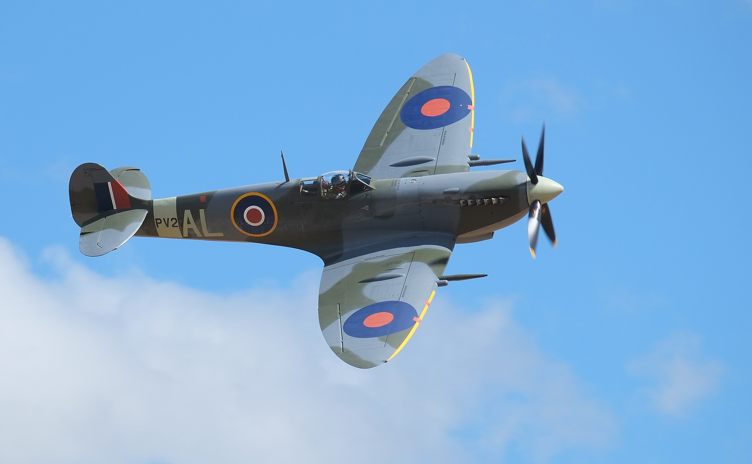 Uparty Brytyjczyk odbudował Spitfire’a w swojej szopie. Zaczęło się od żartów w pubie