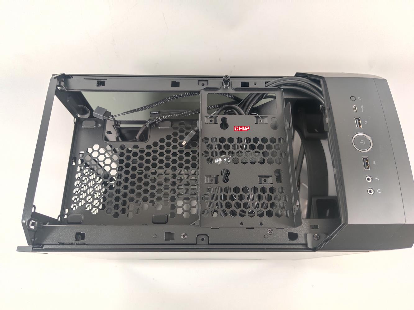 test Fractal Design Torrent Nano RGB Black TG Light Tint, recenzja Fractal Design Torrent Nano RGB Black TG Light Tint, opinia Fractal Design Torrent Nano RGB Black TG Light Tint