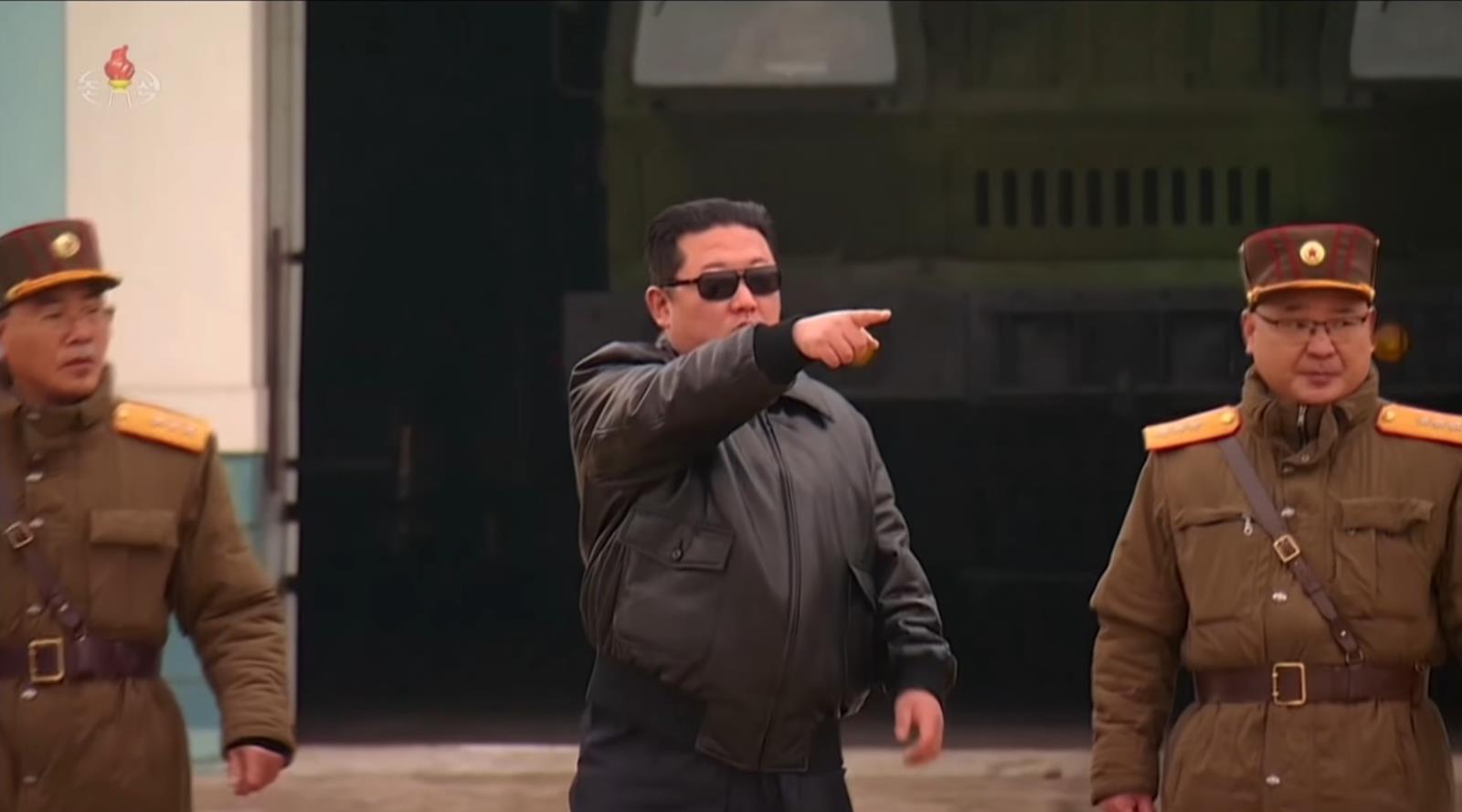 Korea Północna wystrzeliła międzykontynentalny balistyczny pocisk Hwasong-17 w Hollywoodzkim stylu