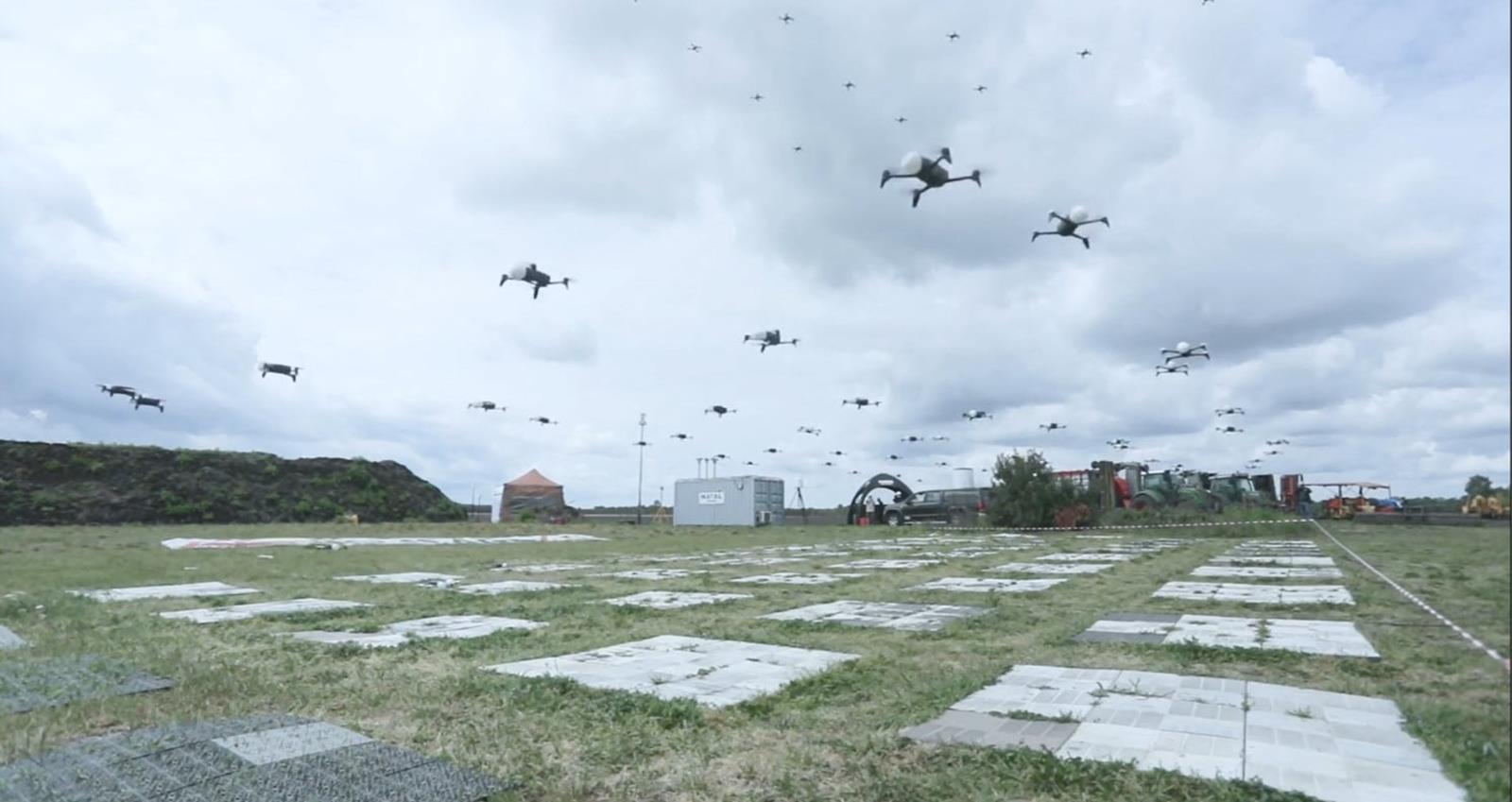 Rój dronów dla marynarki wojennej. Naval Group połączy siły ze startupem Icarus Swarms