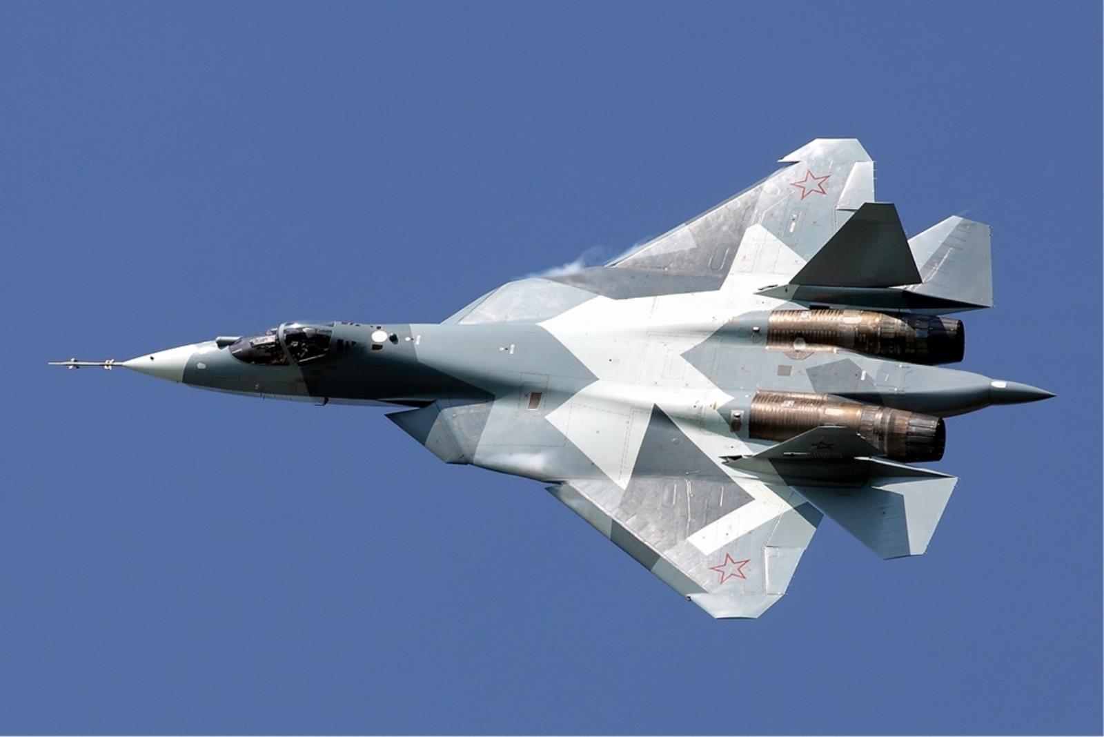 Ma dorównywać najlepszym myśliwcom świata. Ulepszony rosyjski Su-57 wzniósł się w przestworza