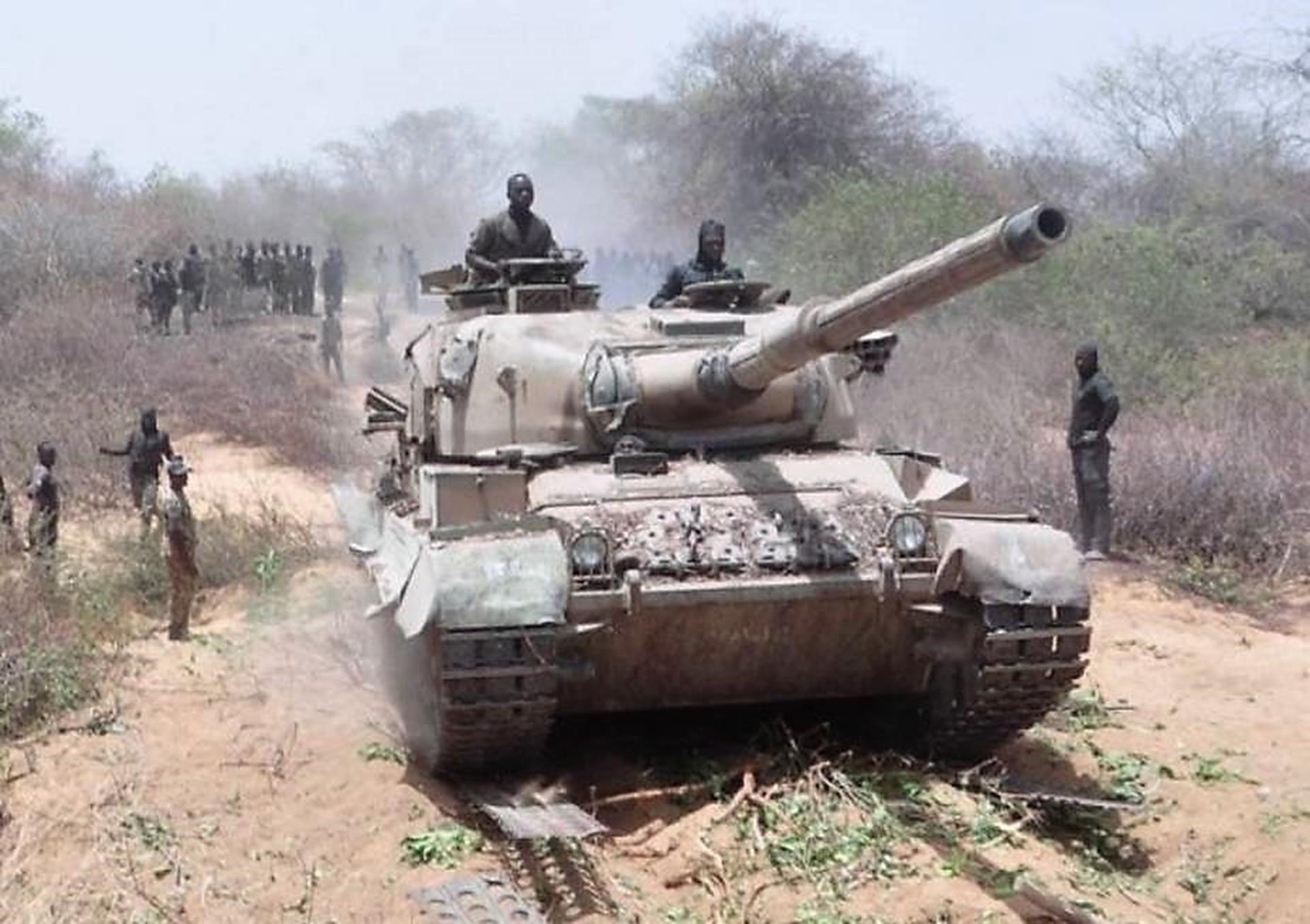 Nigeria narzeka na czołgi T-72, porównując je do równie starych czołgów Vickers