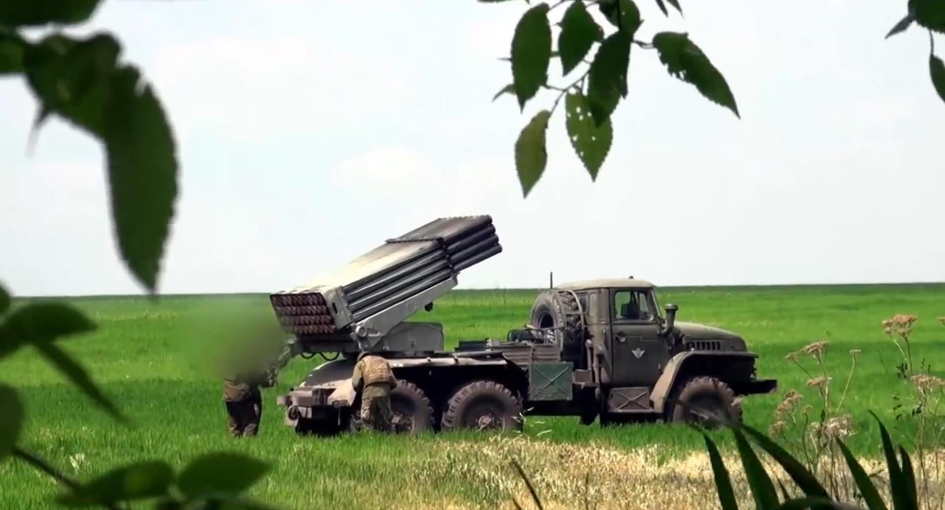 wieloprowadnicowe wyrzutnie, BM-21 Grad, wieloprowadnicowe wyrzutnie BM-21 Grad,