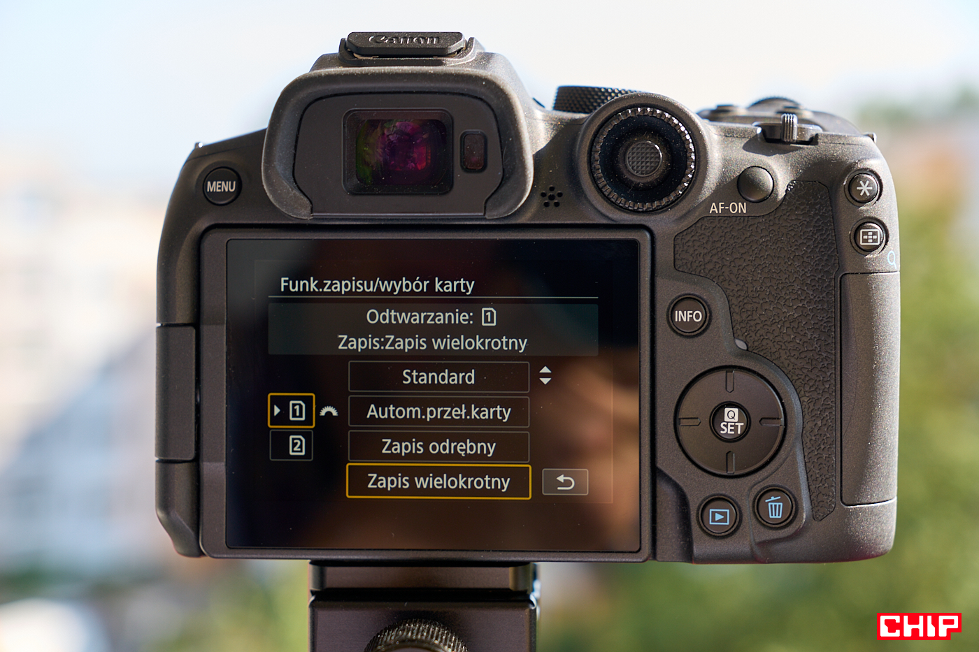 Canon EOS R7