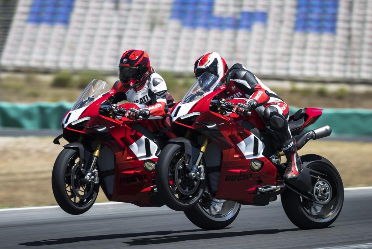 Ducati pokazało najnowszy motocykl. Czym chwali się nowy Panigale V4 R 2023?