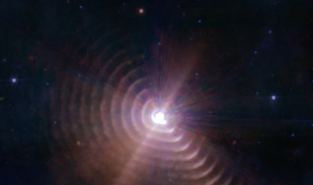Jak światło gwiazd oddziałuje na materię? Pierwsza taka obserwacja w historii