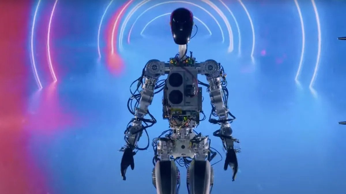 Humanoidalny robot od Tesli zaprezentowany. Podano, kiedy może trafić do sprzedaży
