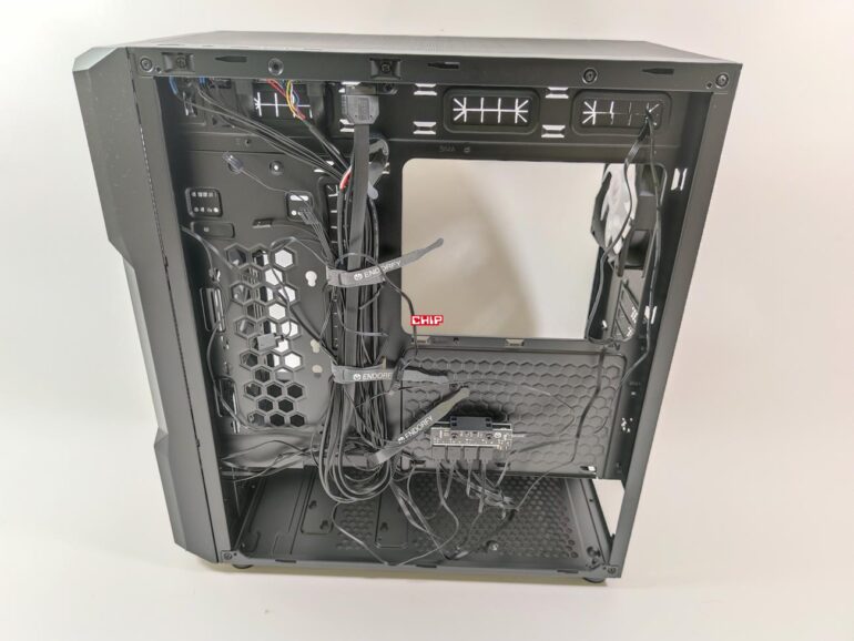 Test obudowy Endorfy Regnum 400 ARGB