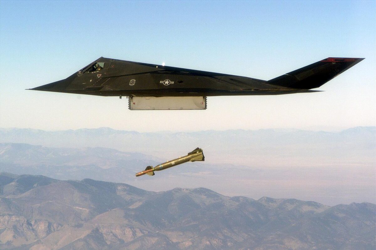 Wojskowy samolot nie z tego świata. Oto tajemnica F-117 Nighthawk, o której nie słyszałeś