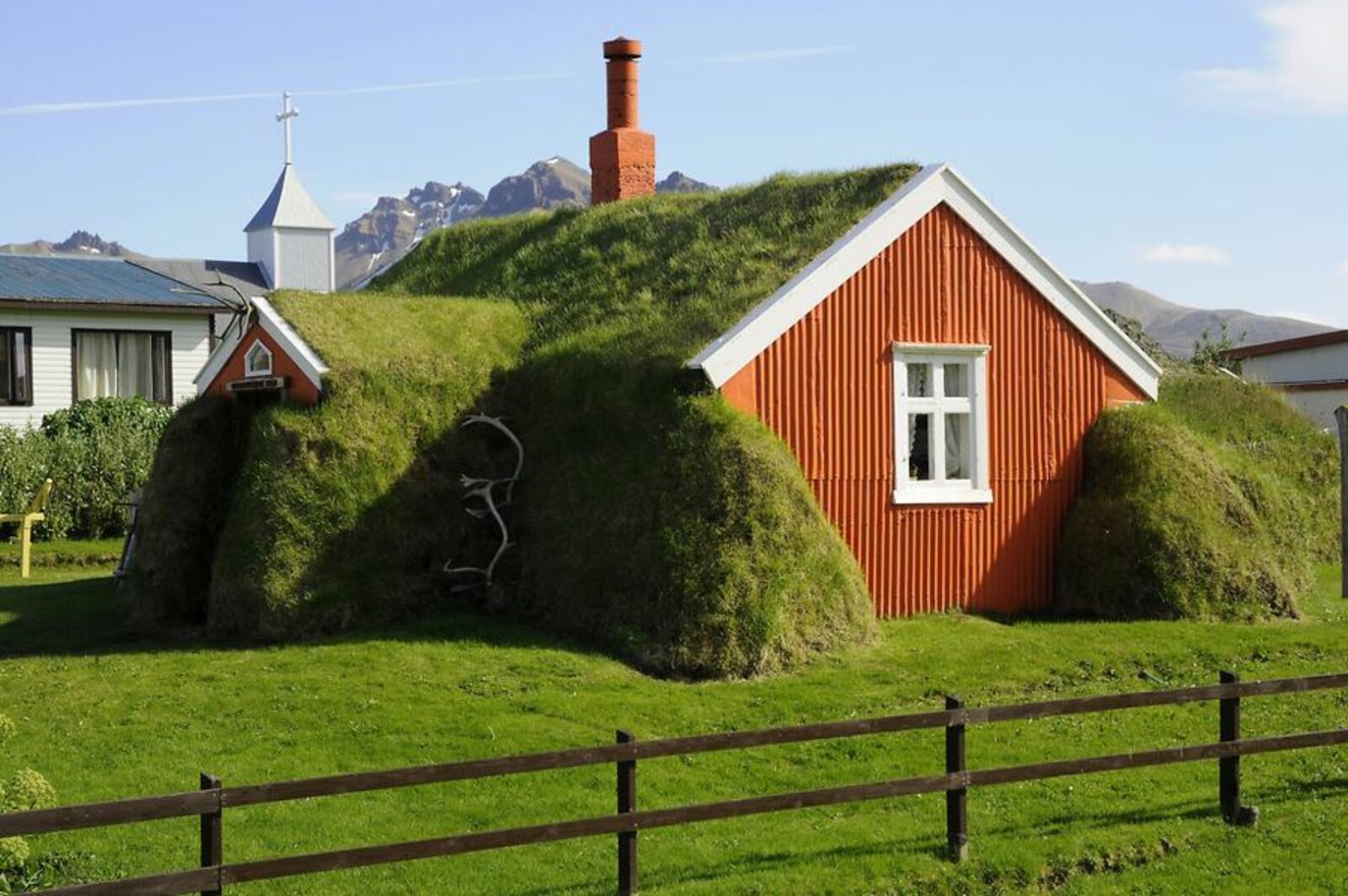 Trawa zastąpi drewno w budownictwie