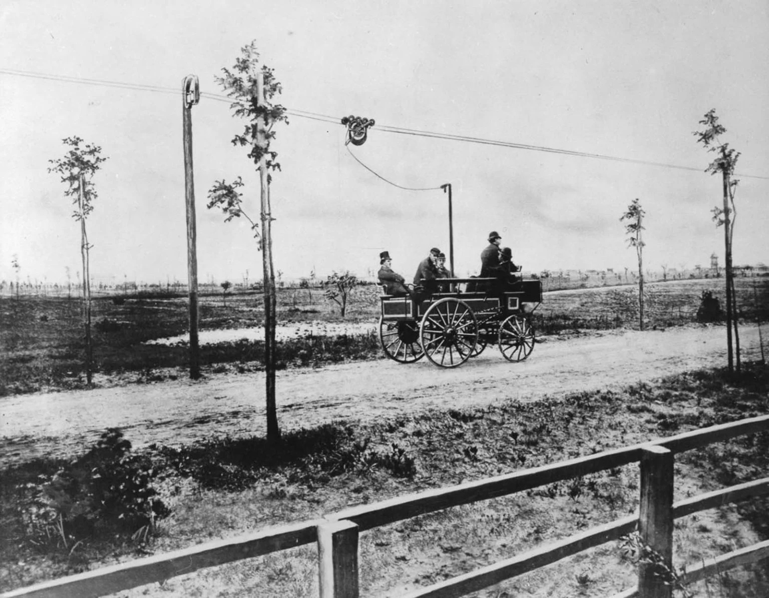Samochód elektryczny Siemensa i Halskego pod Berlinem, 1882