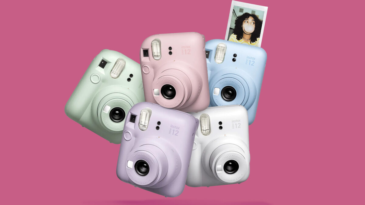 Będzie hicior. Fujifilm Instax Mini 12 da fanom fotografii natychmiastowej mnóstwo frajdy