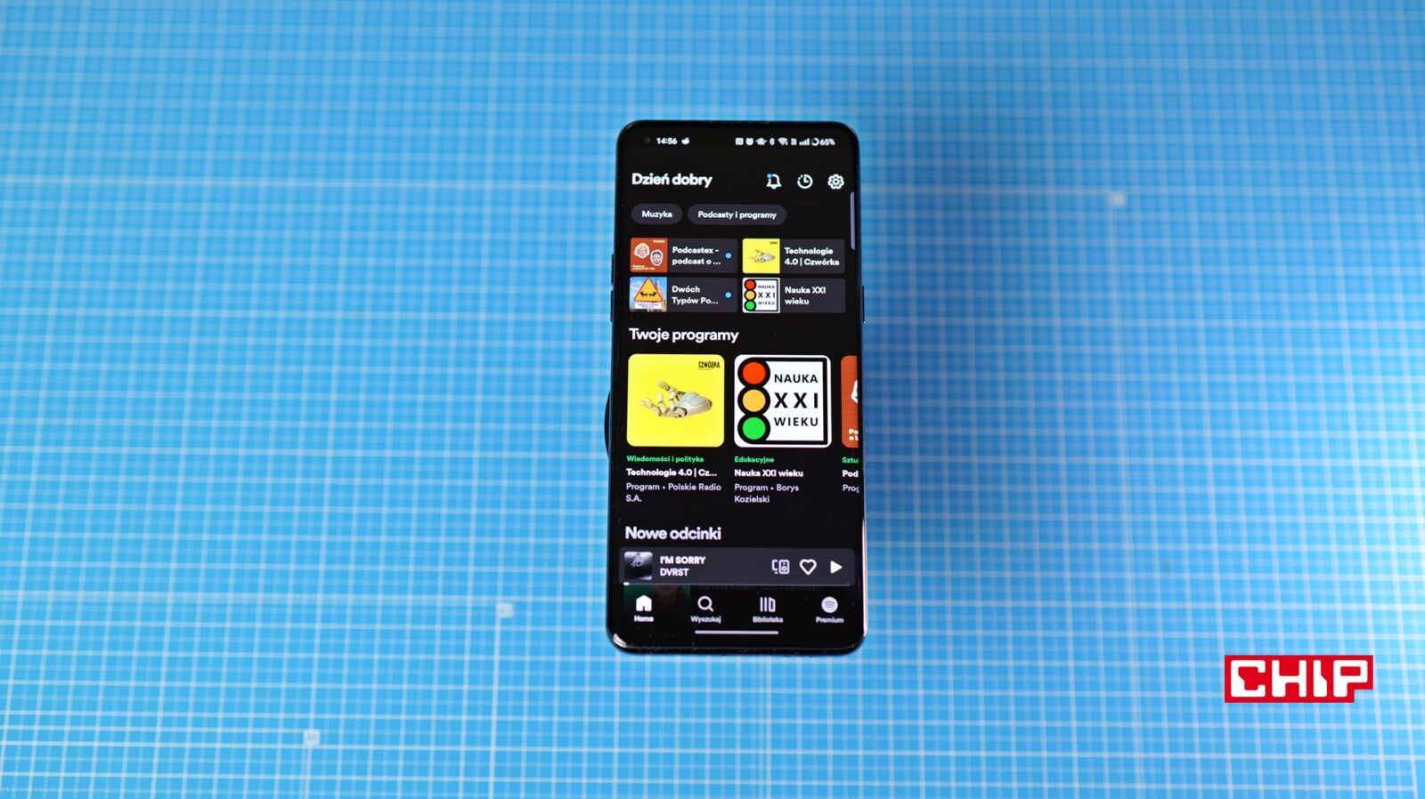 Telefon, na którym uruchomiono stronę główną aplikacji Spotify