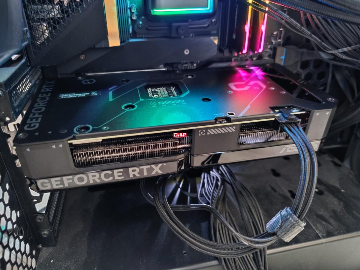 Test Asus GeForce RTX 4070 Dual