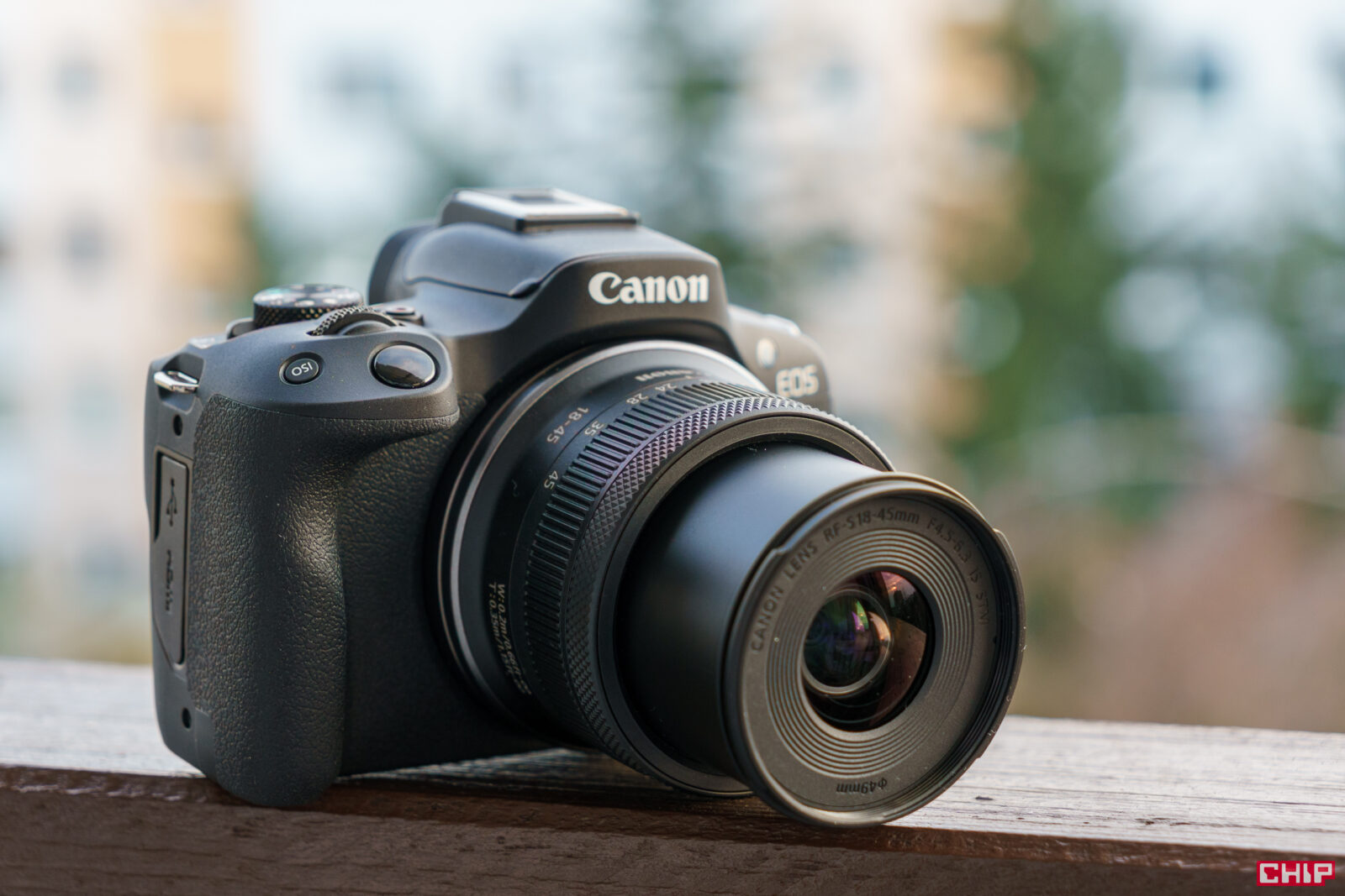 Canon EOS R50