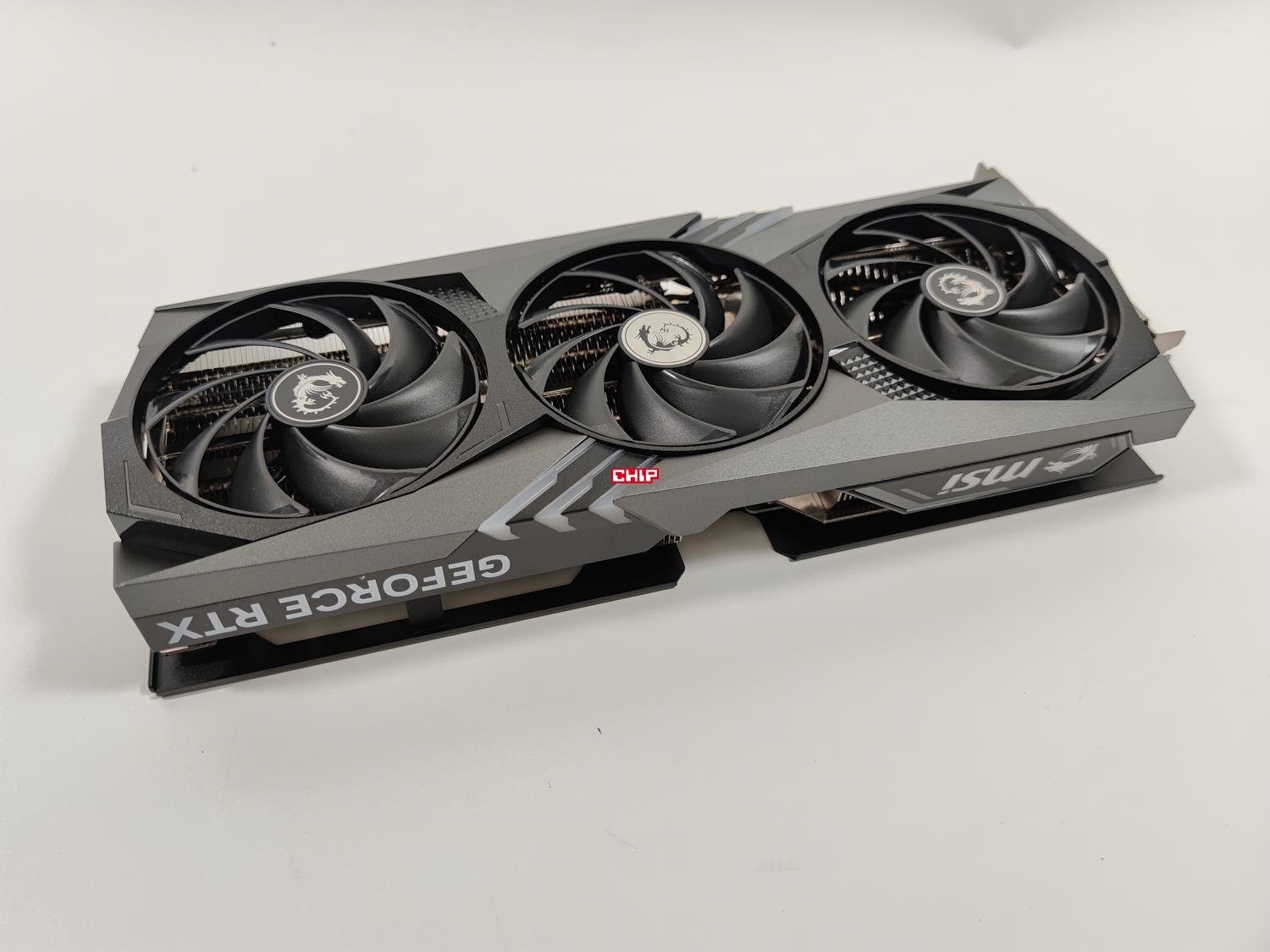 test MSI GeForce RTX 4070 Gaming X Trio, recenzja MSI GeForce RTX 4070 Gaming X Trio, opinia MSI GeForce RTX 4070 Gaming X Trio
