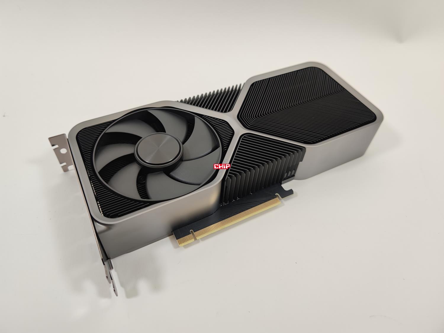 test Nvidia GeForce RTX 4070 Founders Edition, recenzja Nvidia GeForce RTX 4070 Founders Edition, opinia Nvidia GeForce RTX 4070 Founders Edition