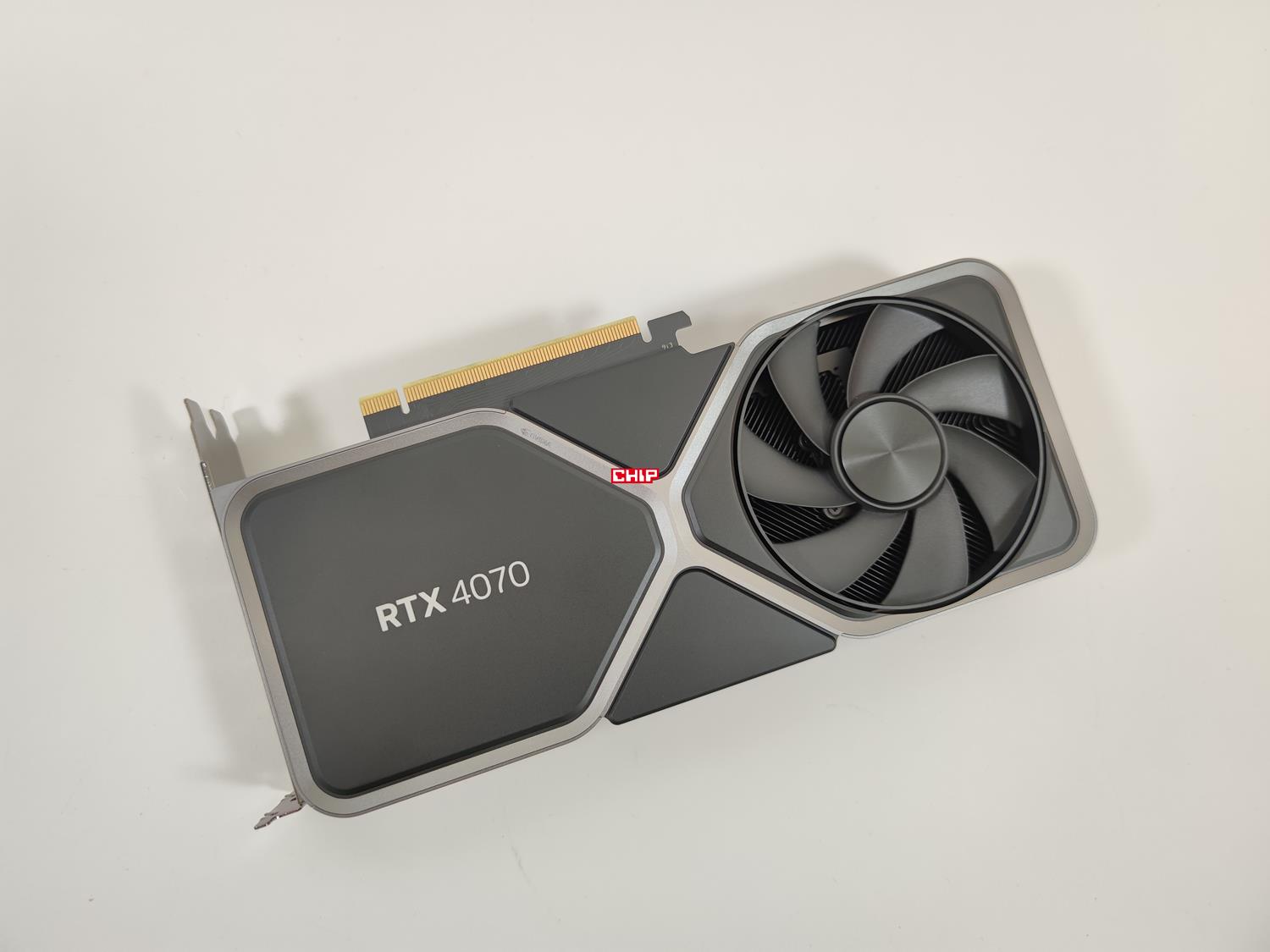 test Nvidia GeForce RTX 4070 Founders Edition, recenzja Nvidia GeForce RTX 4070 Founders Edition, opinia Nvidia GeForce RTX 4070 Founders Edition