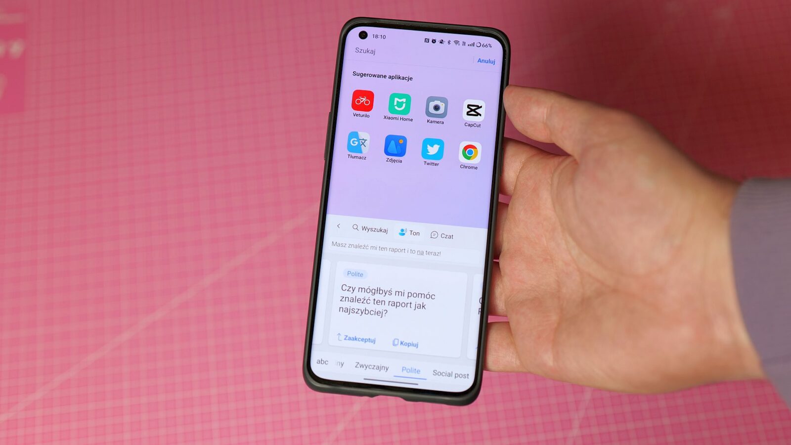 Sugestia uprzejmego tonu w wiadomości