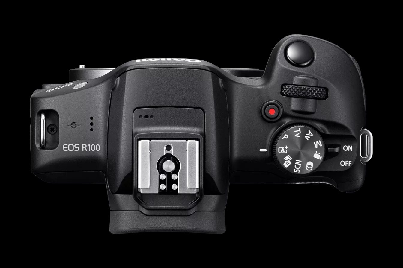 Canon EOS R100