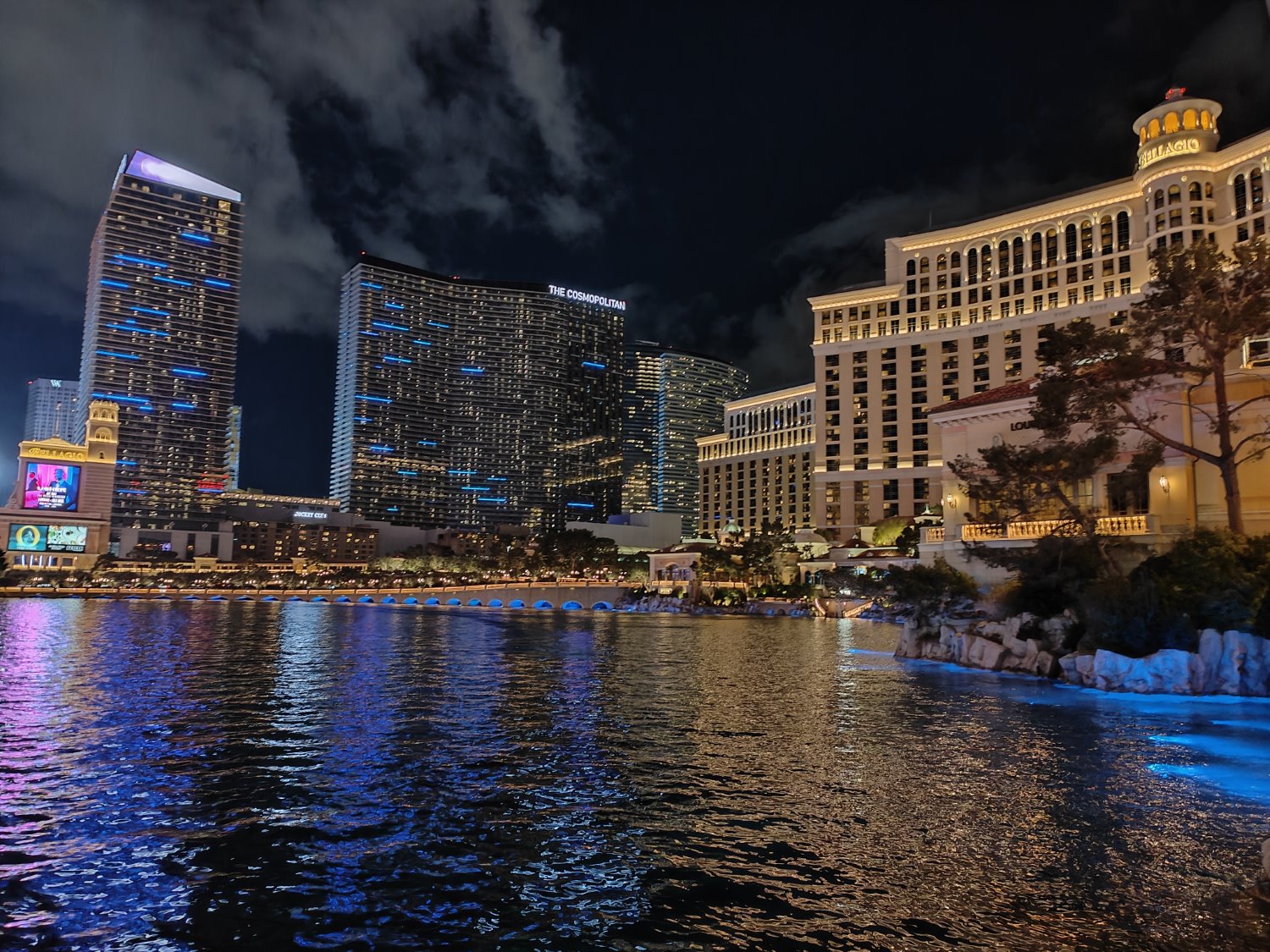 OPPO Find X5 Pro - przykładowe zdjęcie, aktywny tryb nocny