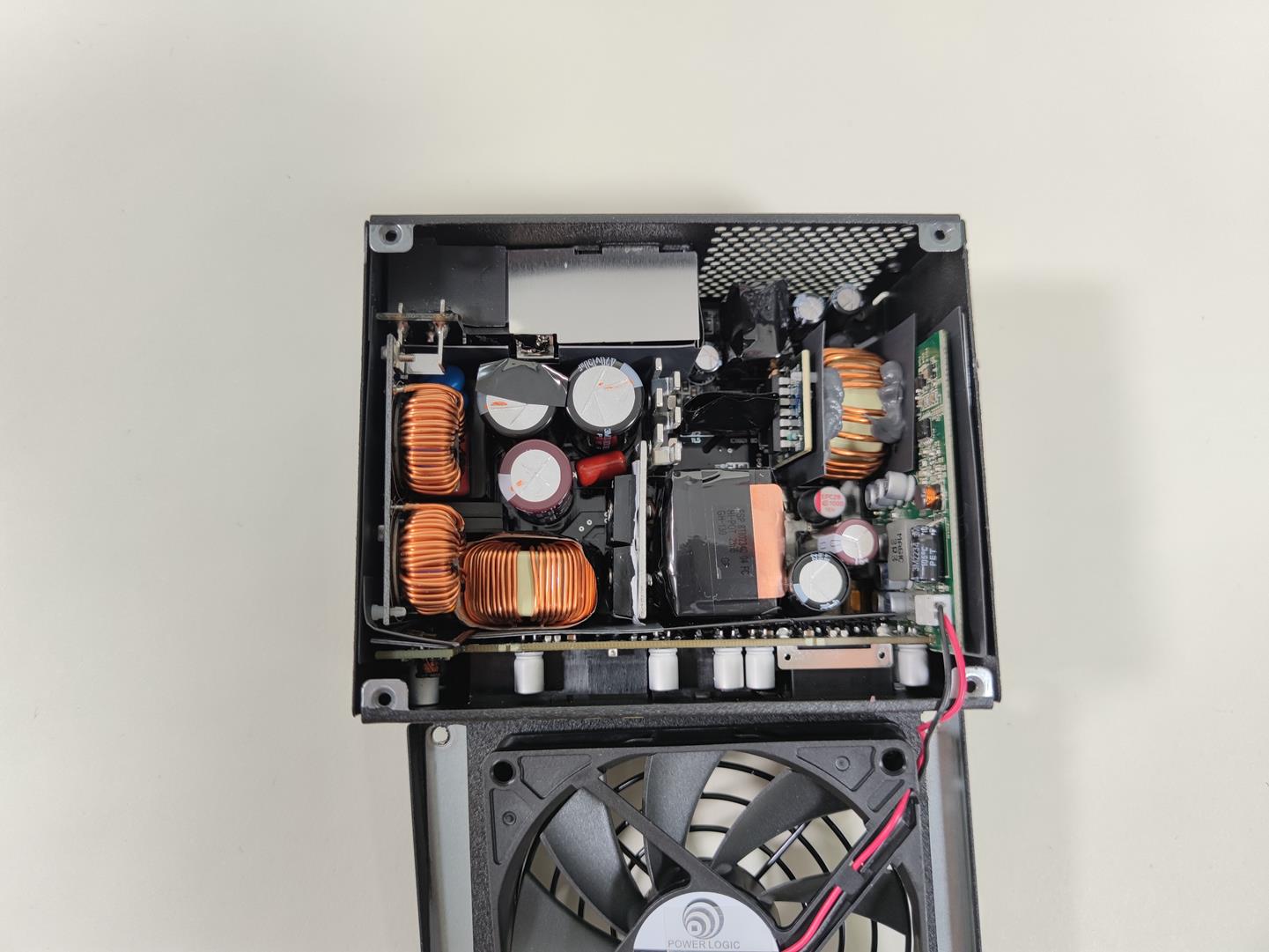 test FSP Dagger PRO ATX3.0(PCIe5.0) 850W, recenzja FSP Dagger PRO ATX3.0(PCIe5.0) 850W, opinia FSP Dagger PRO ATX3.0(PCIe5.0) 850W