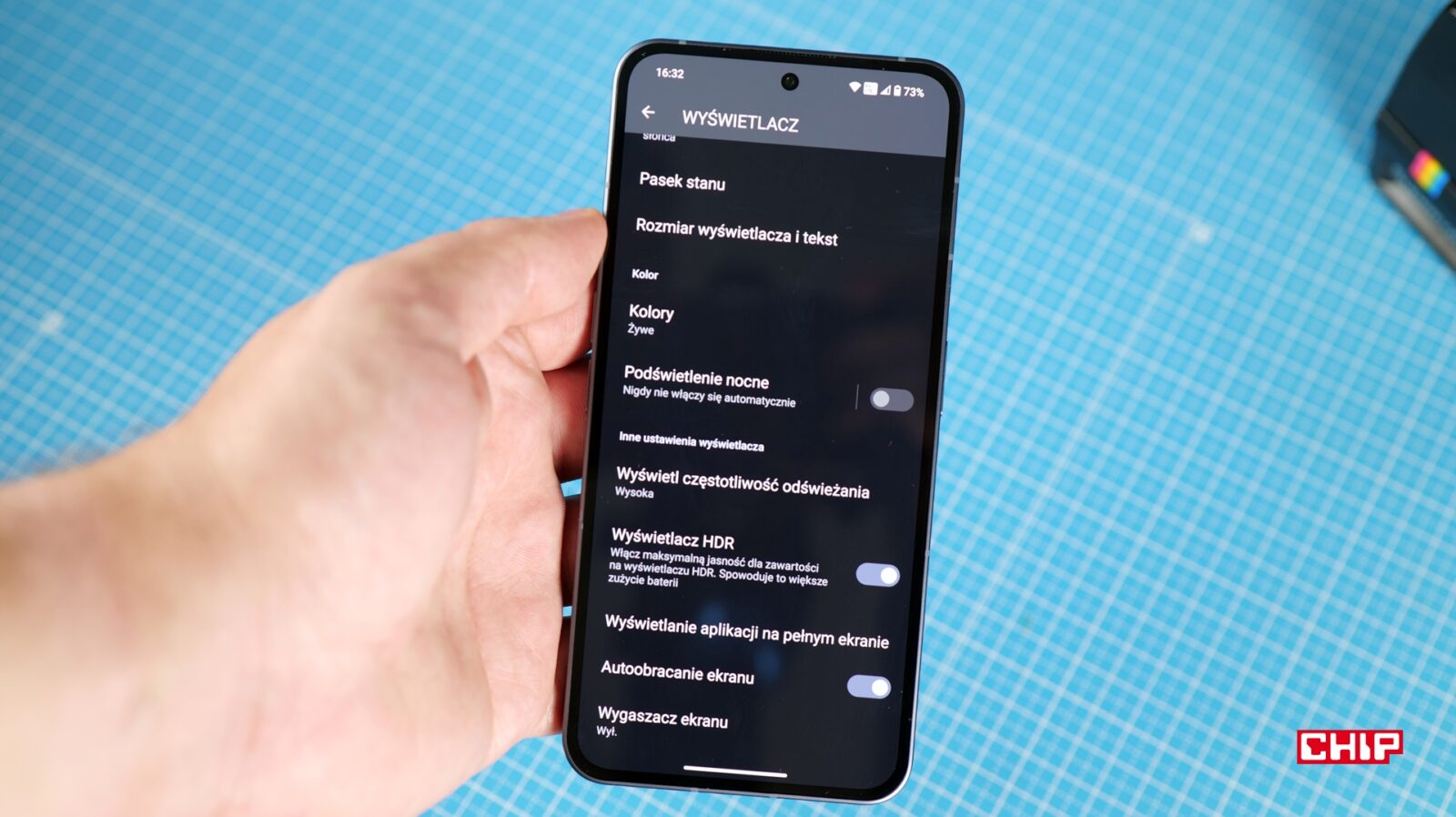Dalsze ustawienia wyświetlacza w Nothing Phone (2)